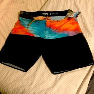 Brand New BILLABONG Men’s Board Shorts 36”
